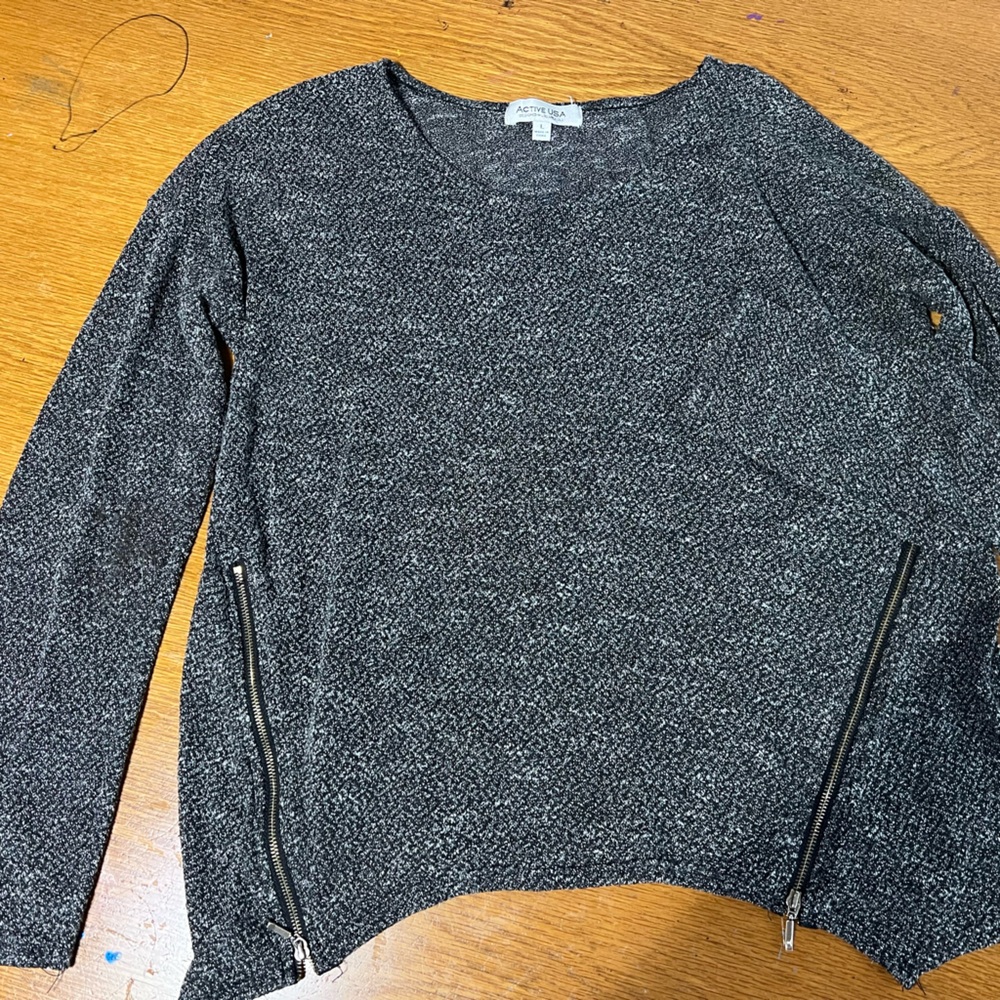 Light black Sweater with Zipper Details